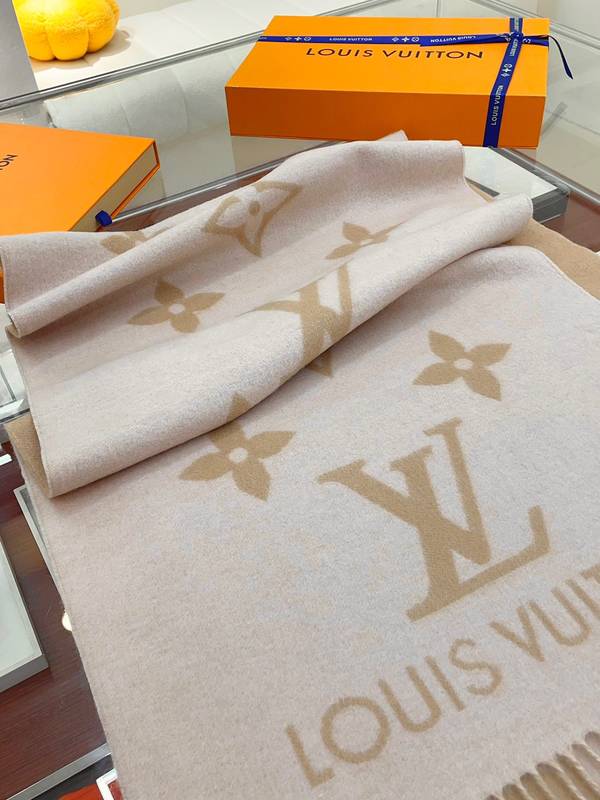 Louis Vuitton Scarf LVC00507